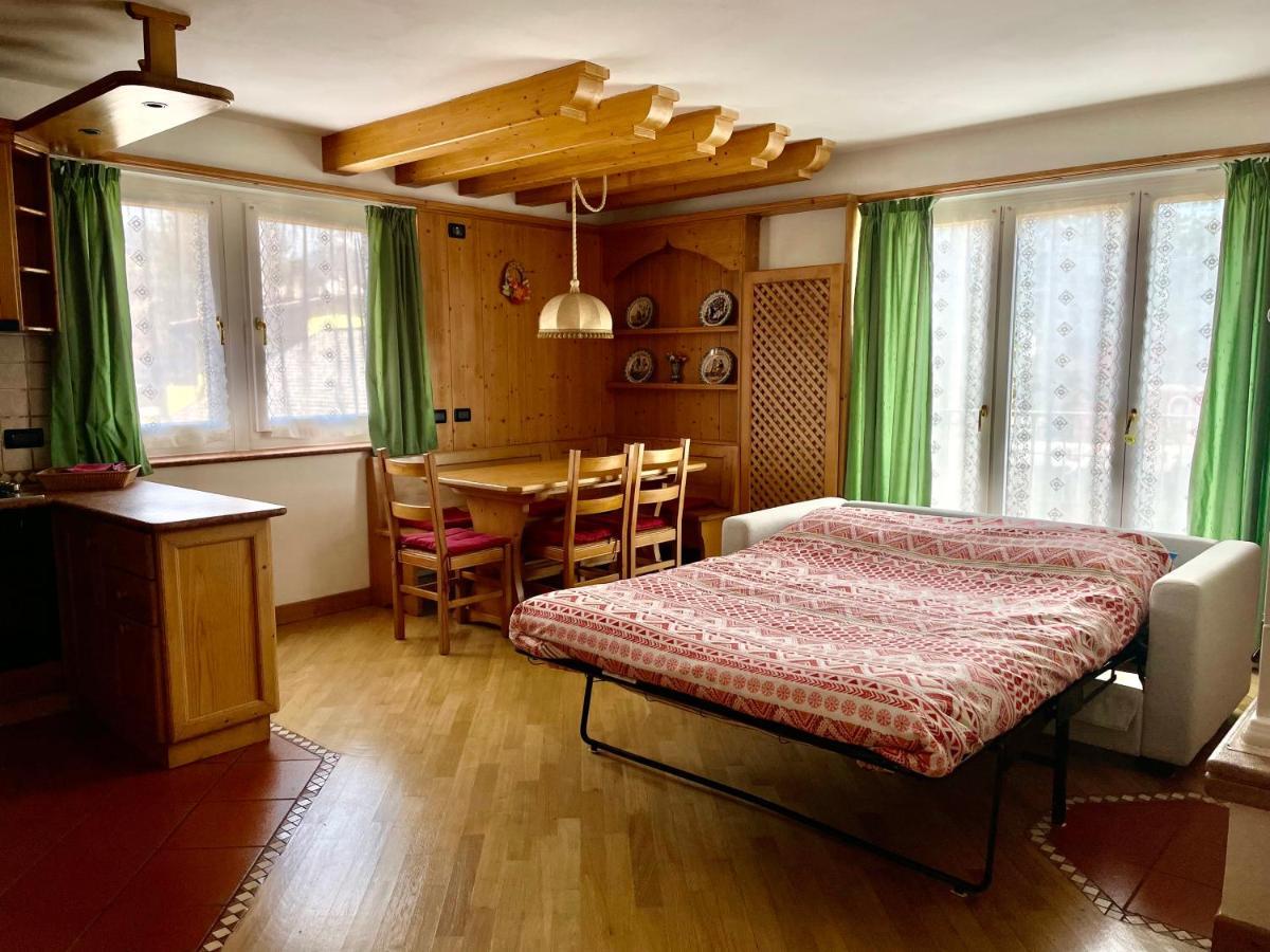 Villa Iris - La Prima Villa Vacanze Nell'Altopiano Азиаго Экстерьер фото