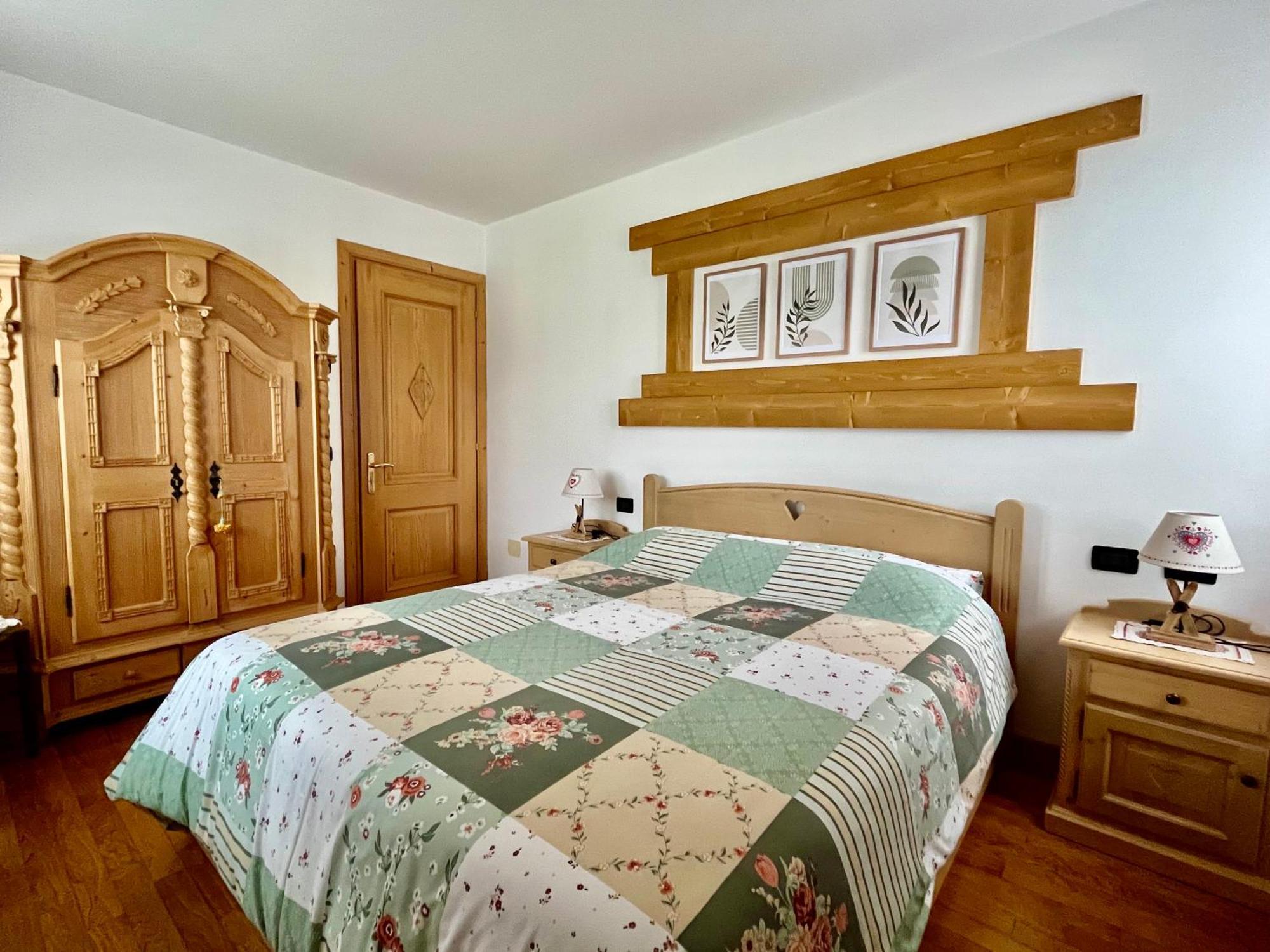Villa Iris - La Prima Villa Vacanze Nell'Altopiano Азиаго Экстерьер фото